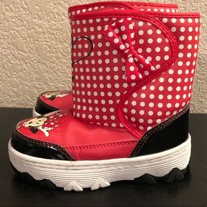 Minnie Mouse  Bow-tique Winter Boots
